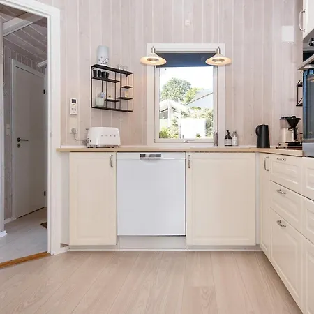 Holiday home Three-bedroom In Sjolund 1