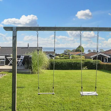 Three-bedroom In Sjolund 1 * Hejls