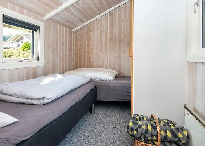 Dom wakacyjny 6 Person In Sjolund-by Traum *